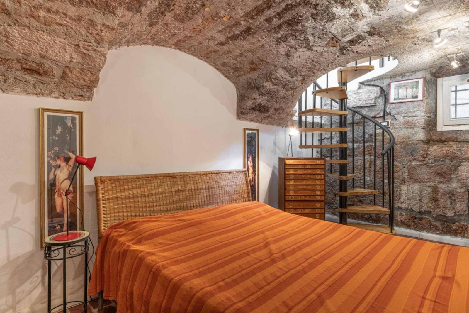 Residenza San Martino, Ospitar *